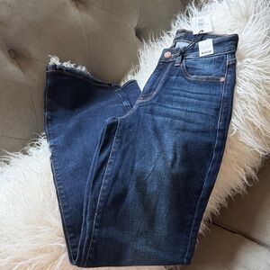 Judy Blue Mid-rise Dark Wash Mid-Rise Jeans with Stitch-Frayed Hem